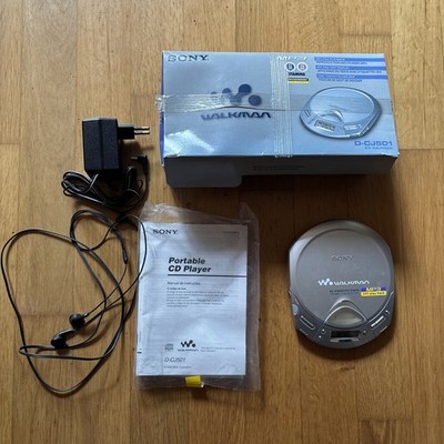 Sony CD Walkman D-CJ501 Personal Portable Player MP3 Silver Retro Funktioniert !