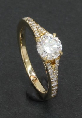18 kt Gelbgold Lab Grown Diamant Sol Ring mit Akzenten 0,82 kt ''M'' (80.26.131)