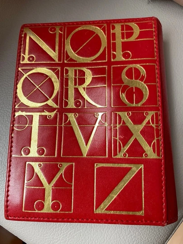 Paloma Picasso Antiguo Libro Bolso sin asas Bolsa Cartera en Rojo USADO Buen Estado Foto 3 de 4