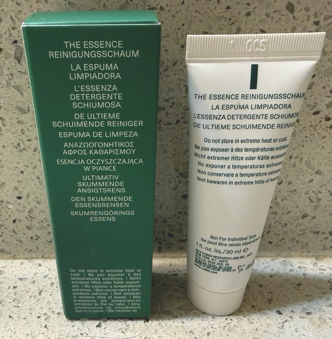 La Mer The Essence Foaming Cleanser 1 oz. /30 ml MINI NIB