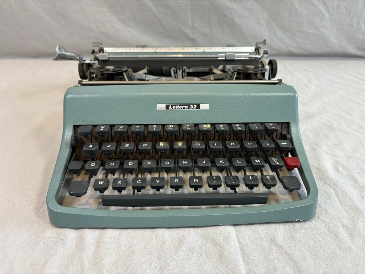 OLIVETTI Lettera 32 Typewriter 1970s | eBay