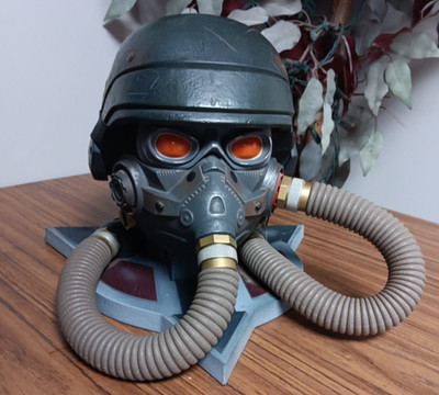 Killzone 3 HELGHAST Helmet Collector's Edition Sony Display and Booklet NO GAME