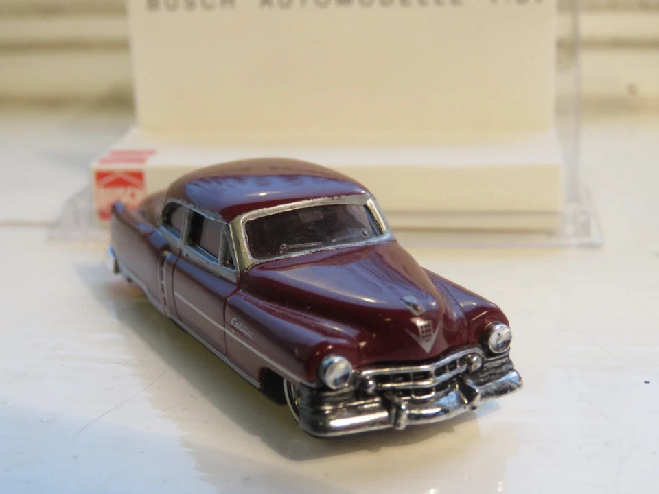 Busch Cadillac'52 Coupe, maroon 1/87 HO scale, boxed - Image 2 of 4