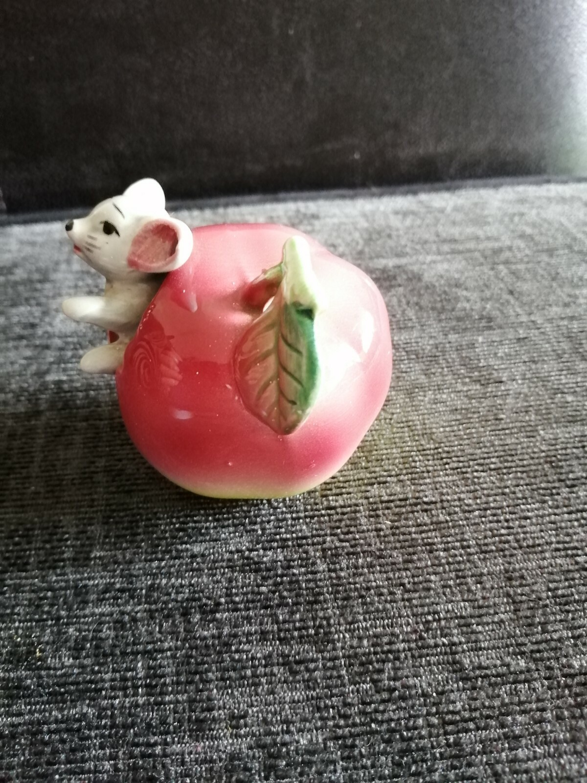 Picture 2 of 5
