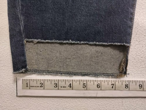 Time And Tru Jeans Crop High Rise Raw Hem Distressed Women's Size 18 - Imagen 3 de 13