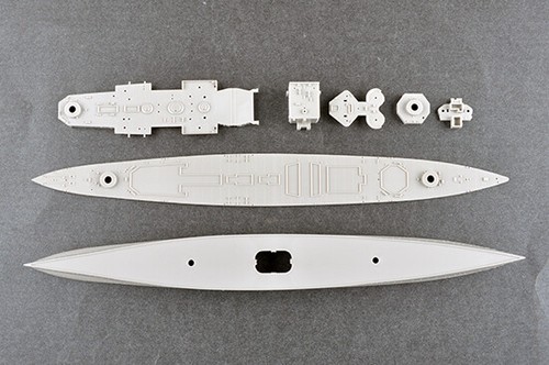 Trumpeter 06734 1/700 HMS Heavy Cruiser Cornwall - Picture 5 of 7