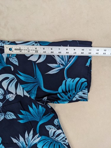 Hilo Hattie XL Mens Shirt Hawaiian Camp Casual Floral Rayon READ - Picture 8 of 13