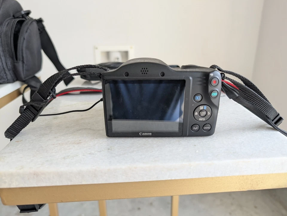 Cámara digital Canon PowerShot SX420 IS Wi-Fi 20,0 MP - negra con accesorios. Foto 3 de 4