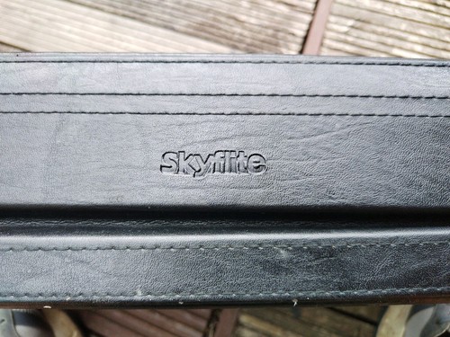 Heavy Duty Skyflite Briefcase Attaché Case Hard Black Leather/Combination Locks - Picture 9 of 24