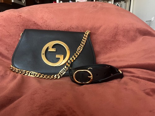 Gucci Blondie Shoulder bag with chain and crossbody strap in black leather