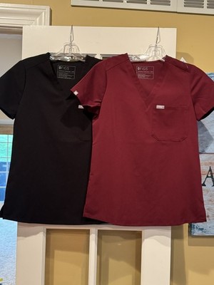 Bundle Of 3 FIGS Catarina one-pocket scrub top classic fit modern v-neck EUC XXS