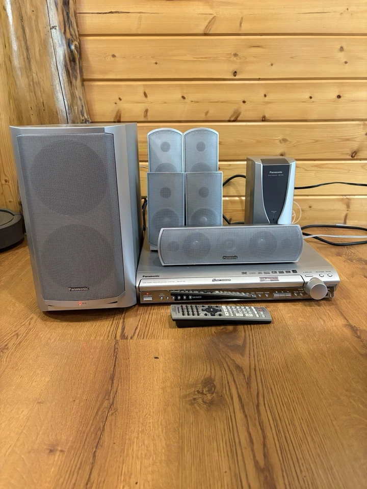 SISTEMA DE CINE EN CASA PANASONIC SC-HT730 5.1 CANALES DVD CD Foto 2 de 4