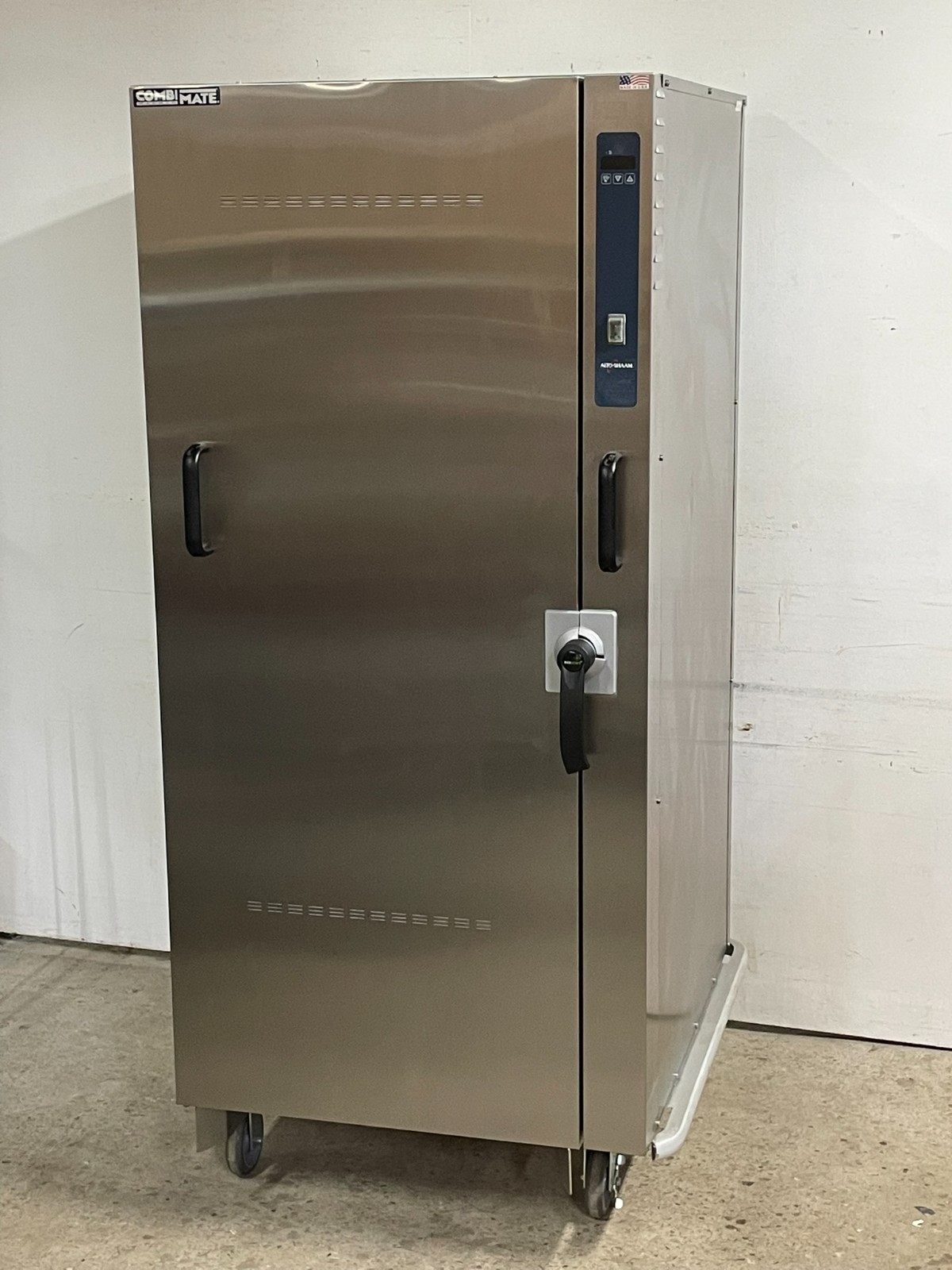New Alto-Shaam 20-20MW CombiMate Mobile Heated Roll-In Holding Cabinet