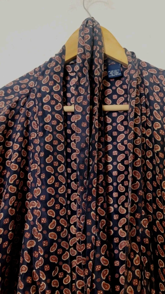 Bata vintage 100 % seda azul cachemira talla única estampado clásico bolsillos con cinturón Foto 4 de 4