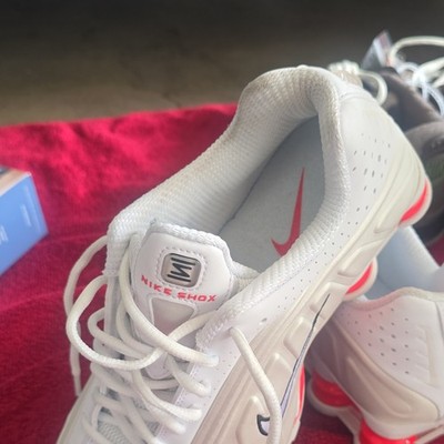 Nike Shox Men's Low Top Athletic Sneaker Shoes White/Red Solid Lace Up