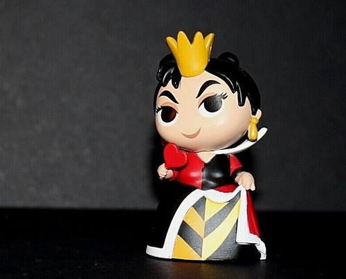 FUNKO x Disney: 30+ Disney Villains options Mystery Minis, Pins & Plushies - Picture 25 of 35