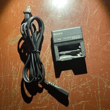 Sony BC-CS1 Battery Charger for AA and AAA Batteries Ni-MH