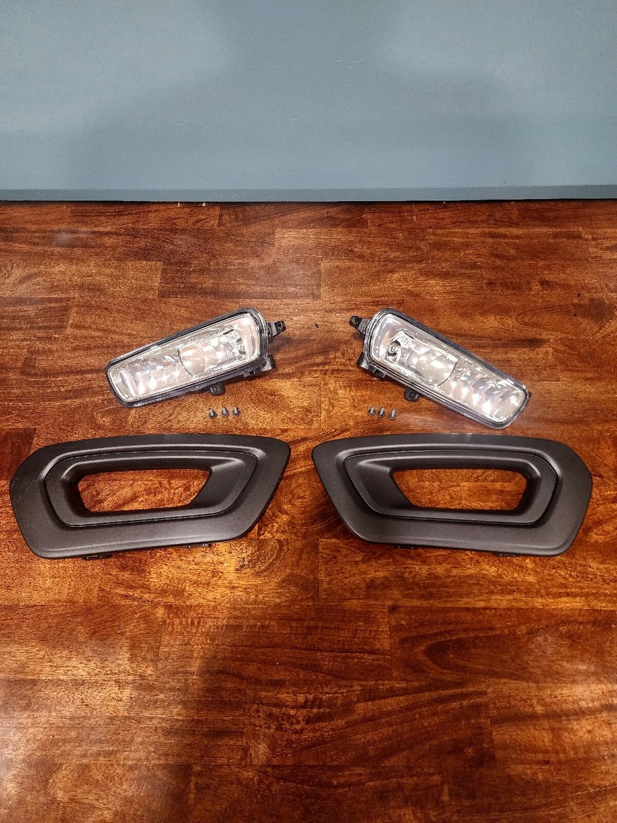 OEM 2020-2024 Ford Transit 150 250 350 Fog Lights Lamp W/Bezel