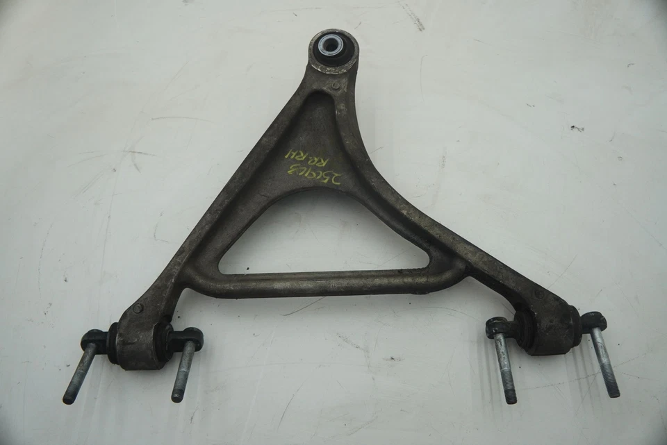 Brazo de control inferior derecho suspensión trasera Wishbone 200943 OEM Ferrari 360 2004 Foto 3 de 4