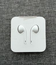 Apple EarPods Lightning Connector Wired Earbuds New Unused Open Box