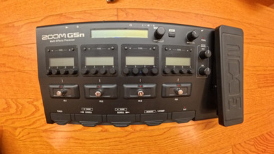 Zoom ZG5N Multi-Effects Processor open box