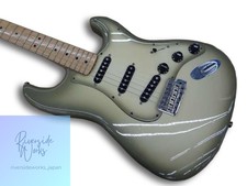 Guitare électrique FENDER FSR ANTIGUA STRATOCASTER