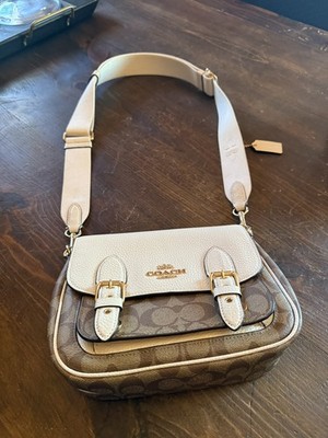 Coach Lucy Canvas Crossbody Handbag, Women s Medium - Gold/Khaki/Chalk 