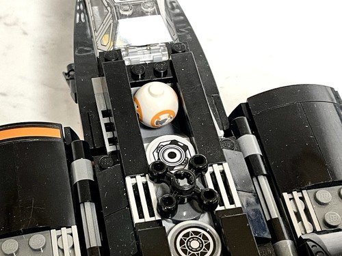 LEGO Star Wars: Poe's X-Wing Fighter (75102) ohne Anleitung (Details lesen) - Bild 9 von 17