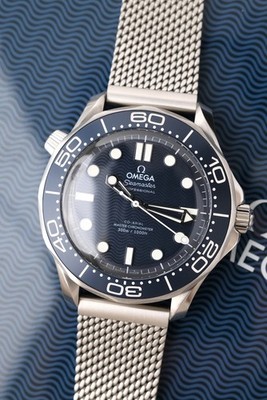 Omega Seamaster Diver 300M 21030422003002 Original Papiere + Box James Bond
