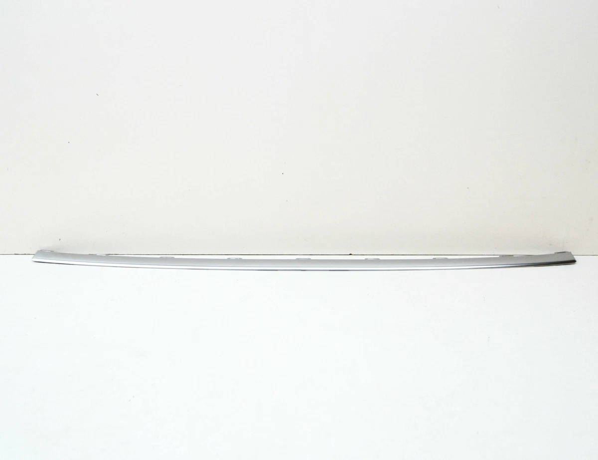 NEW VW GOLF MK7 5G FRONT BUMPER CENTER LOWER MOLDING TRIM  