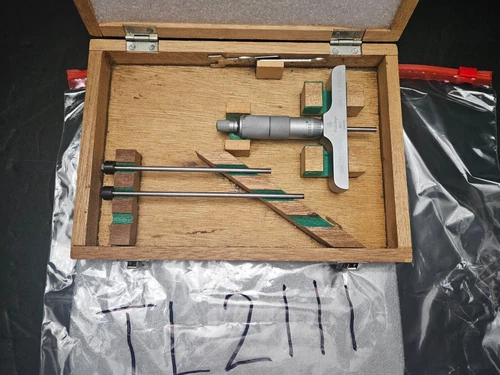 MITUTOYO DEPTH MICROMETER .001" 0-3" 4" BASE (TL2111)