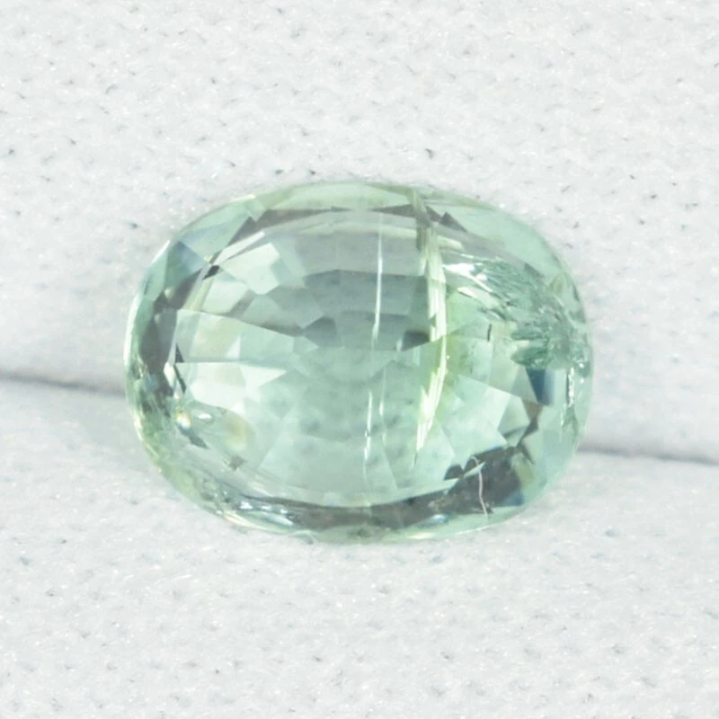 1.07 ct TOP LUSTOURS  "PLEA GREEN COLOR"  NATURAL ELBITE TOURMALINE See Vdo 4C - Image 2 of 3