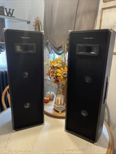 - Pair Of Realistic PA-96 Speaker Cat No. 40-1413 Local Pickup