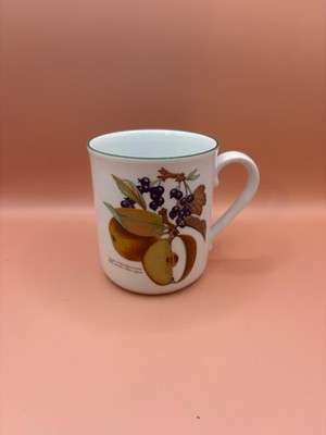 Evesham Vale Royal Worcester Apple and Blackcurrant Coffee Mug Tea Cup