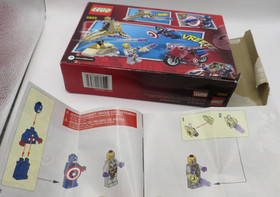 LEGO Marvel- Captain America's Avenging Cycle (6865) Complete w/ Manual + Box