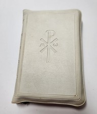 1961 Confraternity Saint Joseph Daily Missal White Zip Cover Color Art No Writin