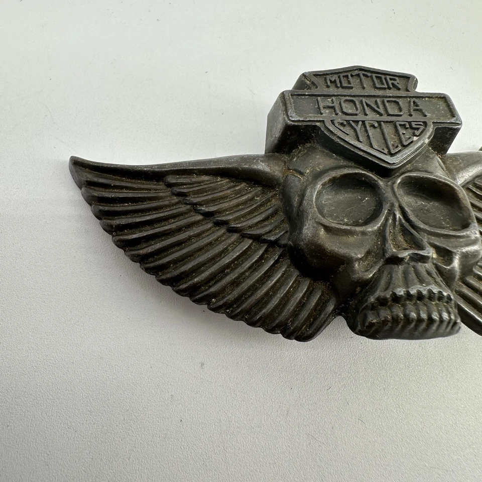 De colección Honda Motocicletas Hebilla Cinturón Calavera Alas Escudo HD MBCI Estados Unidos Años 80 Raro Foto 3 de 4