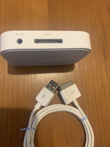 Apple iPod Classic White Dock -Model M9602GA. Excellent Condition w/Apple cord - Picture 3 of 8