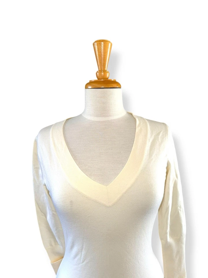 ALAIA Paris Bodysuit Iconic Runway V-Neck Wool Blend Ivory size 42 MSRP$ 1500+ - Image 2 of 4