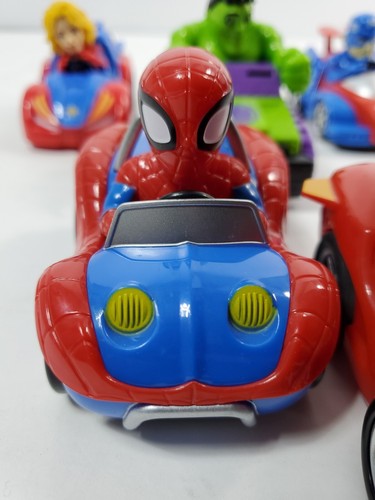 Marvel Super Hero Adventures Vehicle 5, Avengers Pull Back Cars - Imagen 4 de 7
