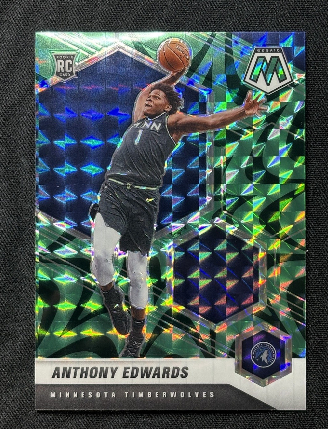 2020-21 Panini Mosaic - Rookie Anthony Edwards #201 Reactive Green Prizm (RC)