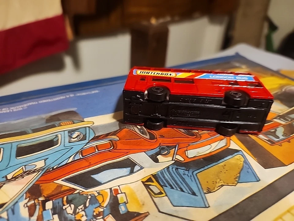 MATCHBOX LESNEY RED LONDON BUS LAKER SKYTRAIN 1981 Loose - Image 3 of 3
