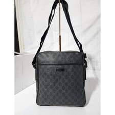 Authentic GUCCI GG Supreme Monogram Front Pocket Messenger Bag Black/Grey
