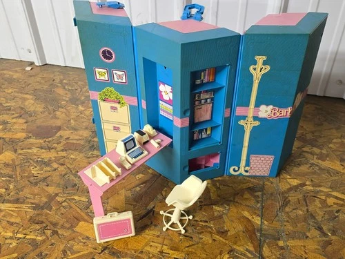 VINTAGE MATTEL BARBIE PLAYSET TRI FOLD HOME OFFICE 1984 TAKE AND CARRY CASE