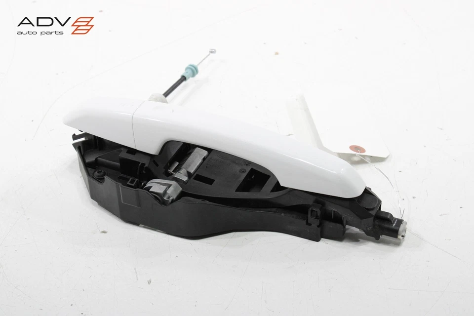 Jaguar E-Pace 2018-2023 manija de puerta exterior delantera izquierda lado del conductor OEM Foto 2 de 4