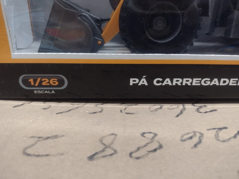 Case Construction Tractor Case 721E 1/26 scale Toy from Brazil - Image 4 of 4