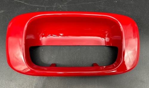 99-06 GM Chevy GMC Silverado Sierra Victory rojo manija y bisel del portón trasero - Imagen 7 de 10