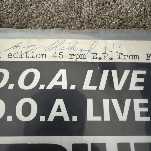 D.O.A. Triumph Of The Ignoroids 12” EP 1st Press Autographed Friends Records - Foto 2 di 10