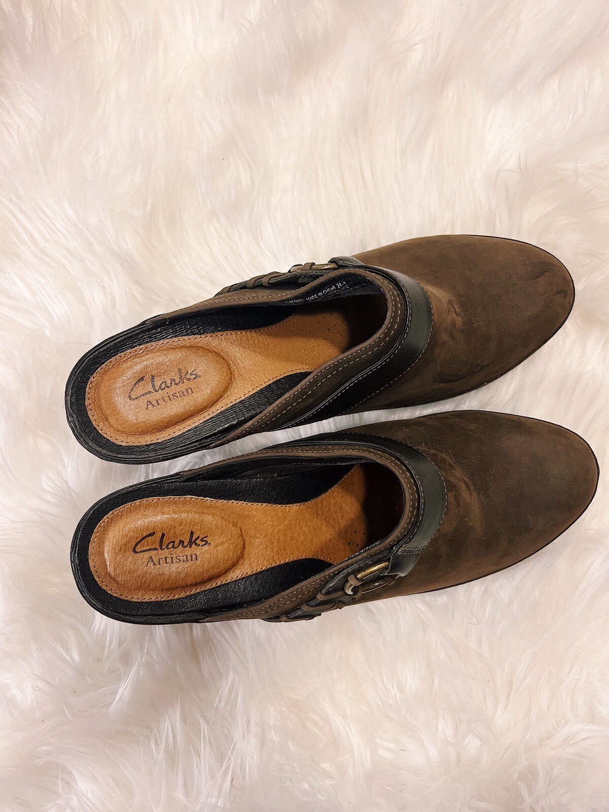 Clarks Artisan Leather Slip On Mules - image 3