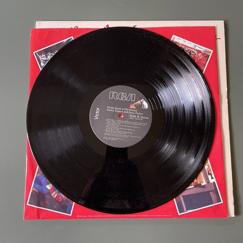 Kenny And Dolly Once Upon A Christmas 1984 ASL 15307 RCA Vinyl LP - Picture 2 of 5